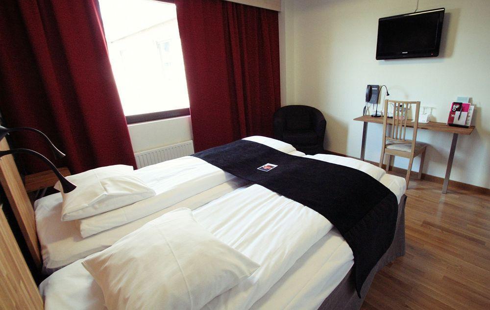 Home Hotel Bristol Arvika Kamer foto